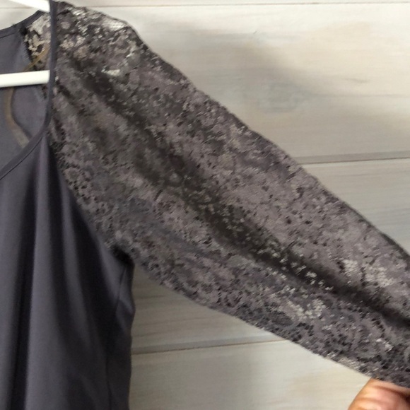 Speechless‎ Dress - Picture 5 of 9